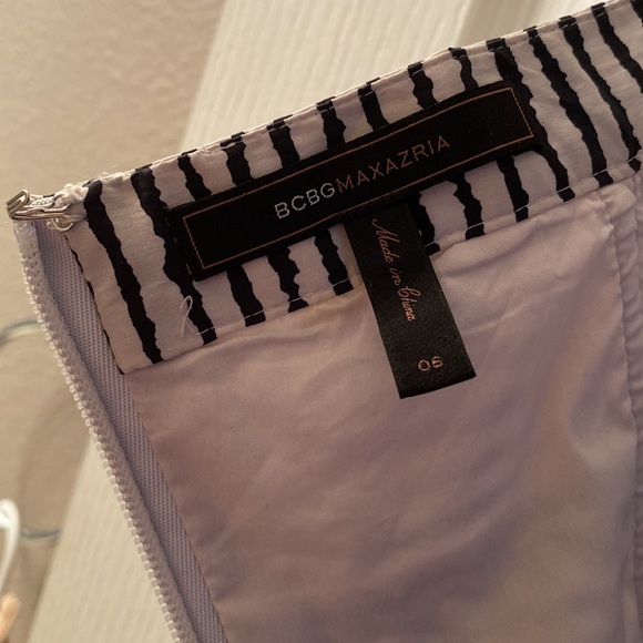 BCBGMaxazria Zebra Stripe One Shoulder Square Neck Stylish Cocktail Party Dress - Picture 11 of 12